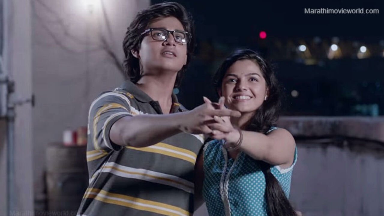 Ti Saddhya Kay Karte Movie Screenshot 1