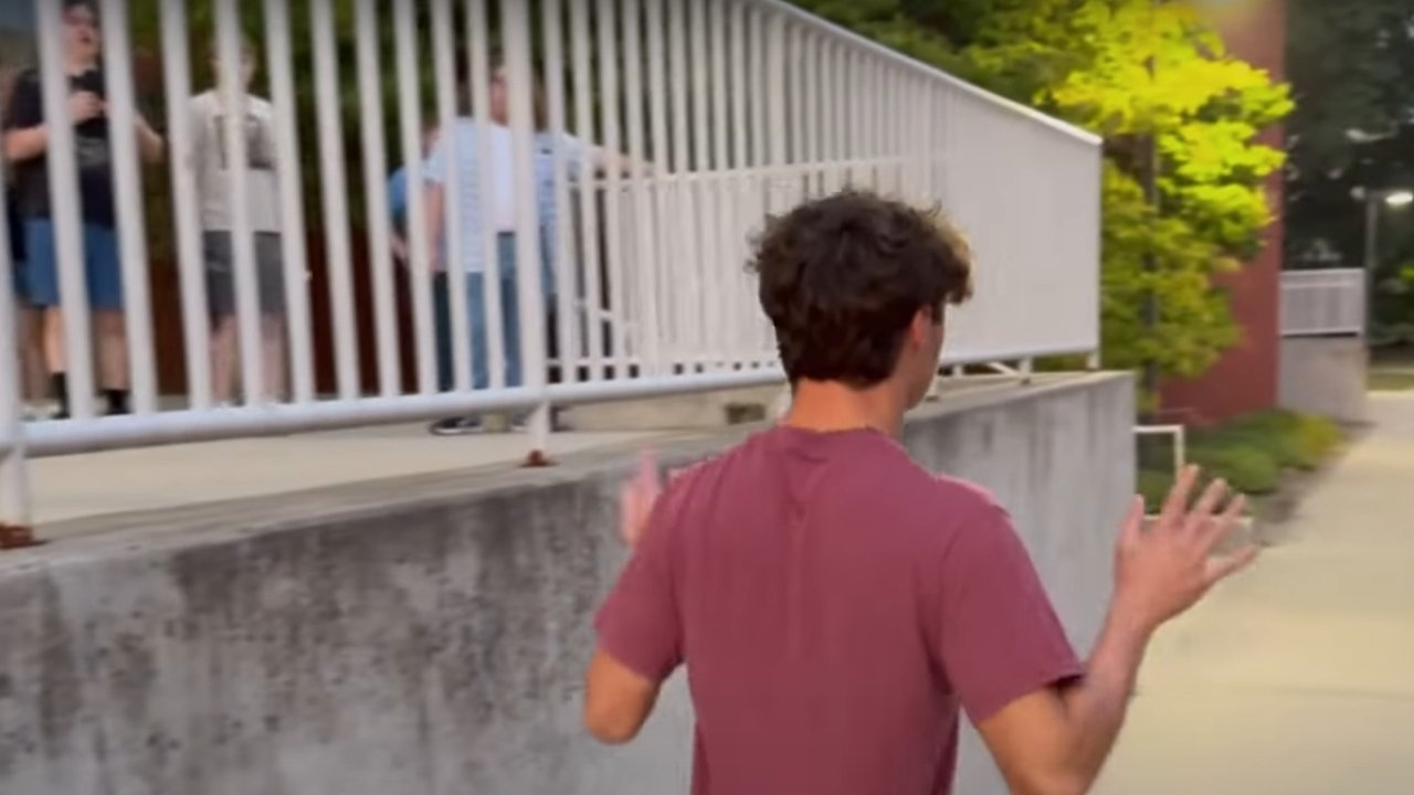 The Dax Flame Show Movie Screenshot 2
